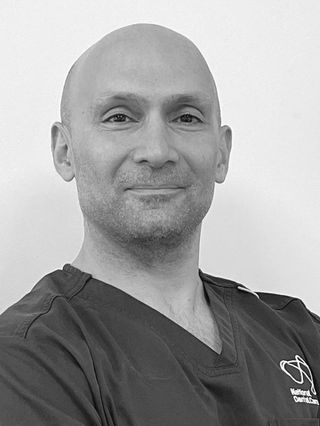 Dr Naser Albarbari - Dentist