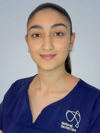 Dr Samin Yeganeh - Dentist