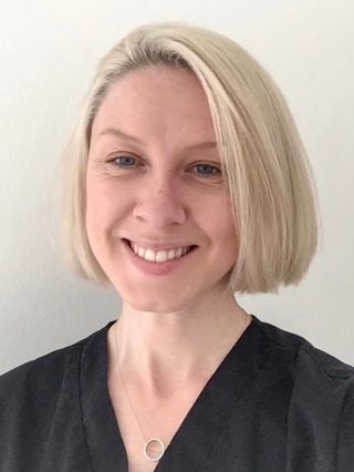 Dr Helen Muller - Dentist