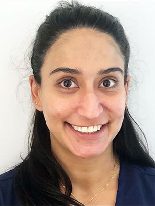 Dr Ash Kaur - Dentist