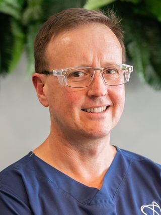 Dr Damian Lavery - Dentist