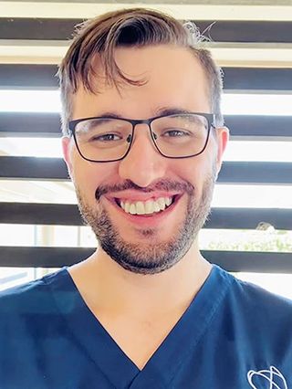 Dr Lachlan Clark - Dentist
