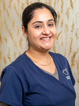 Dr Pamreet Kaur - Dentist
