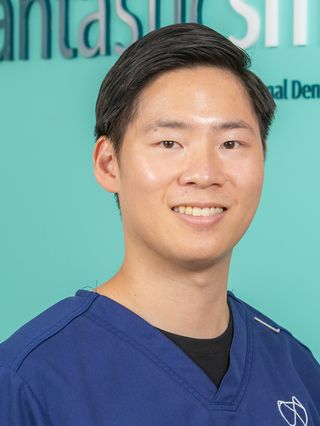 Dr Tony Yang - Dentist