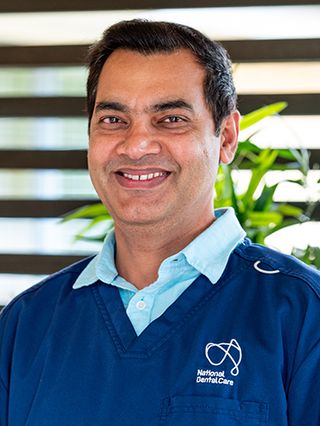 Dr Vivek Panwar - Dentist