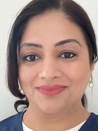 Dr Abida Kausar - Dentist